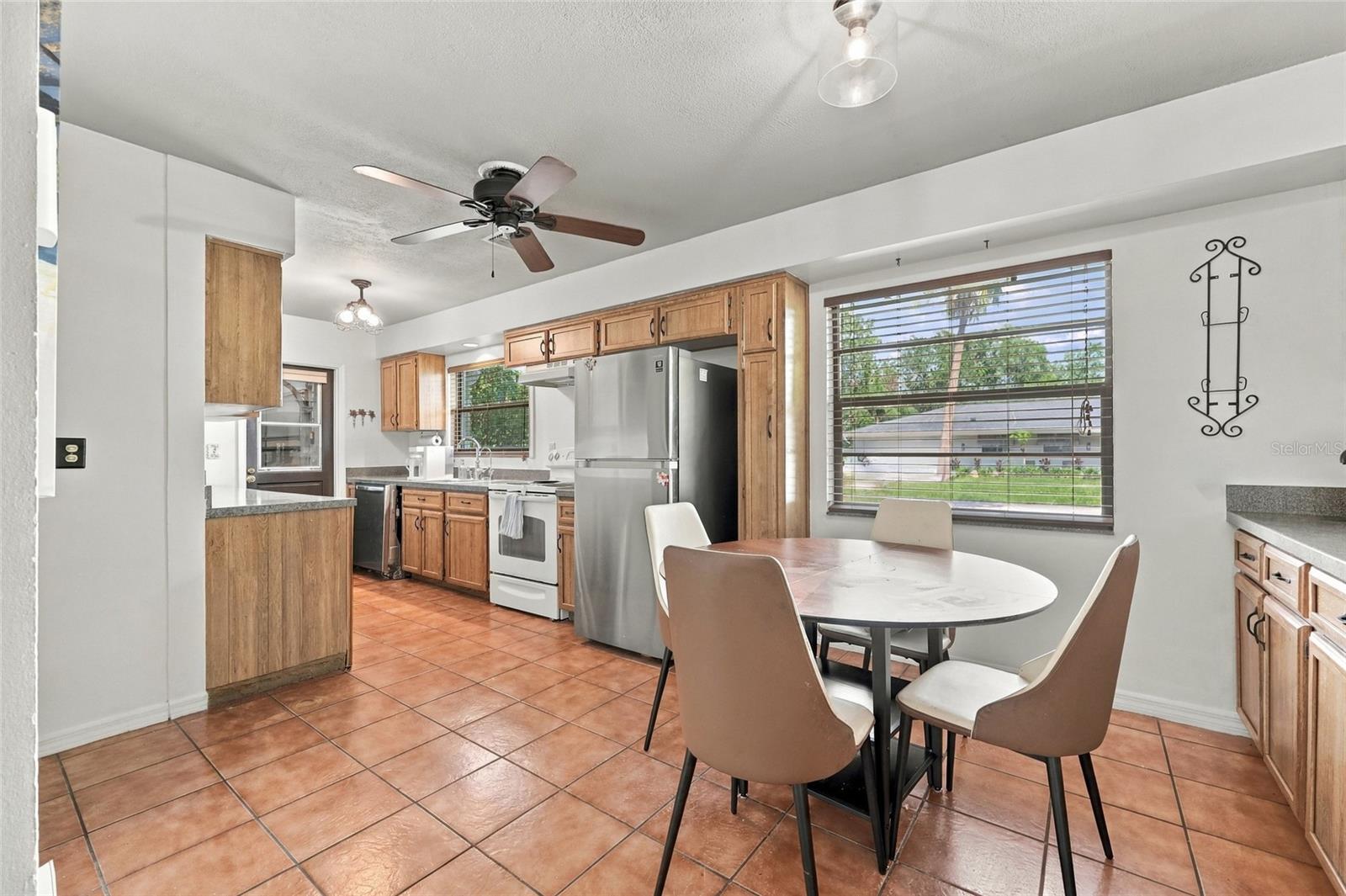 3318 FLORENE DR — photo 12