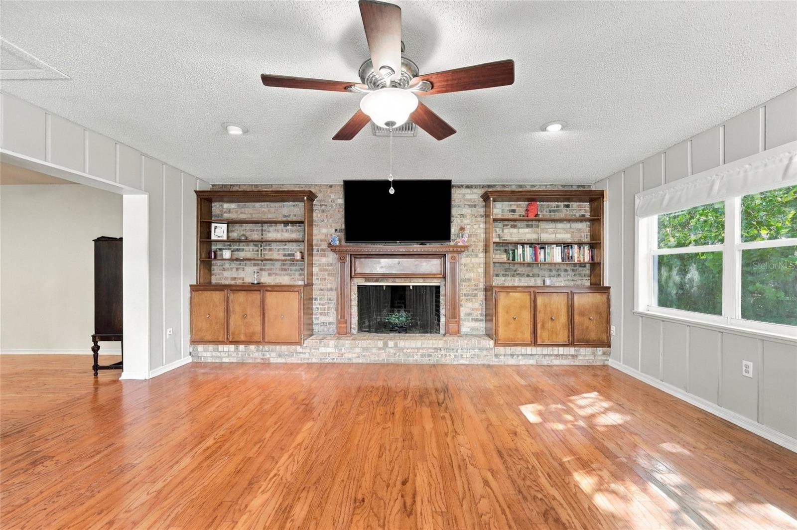 3318 FLORENE DR — photo 6
