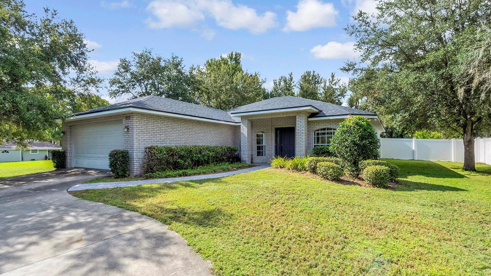 252 DIRKSEN DR