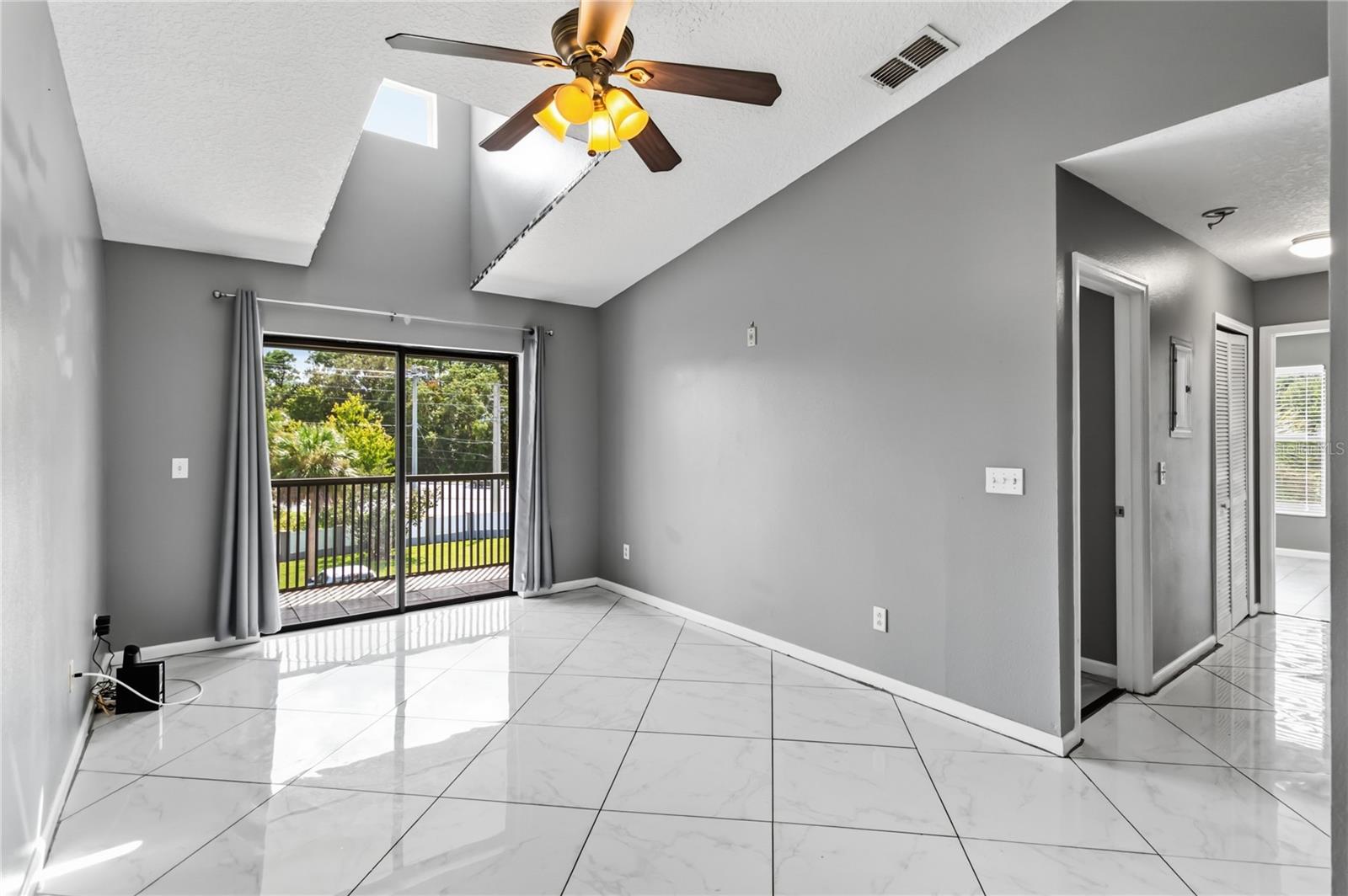 1131 S PINE RIDGE CIR ##31 — photo 5