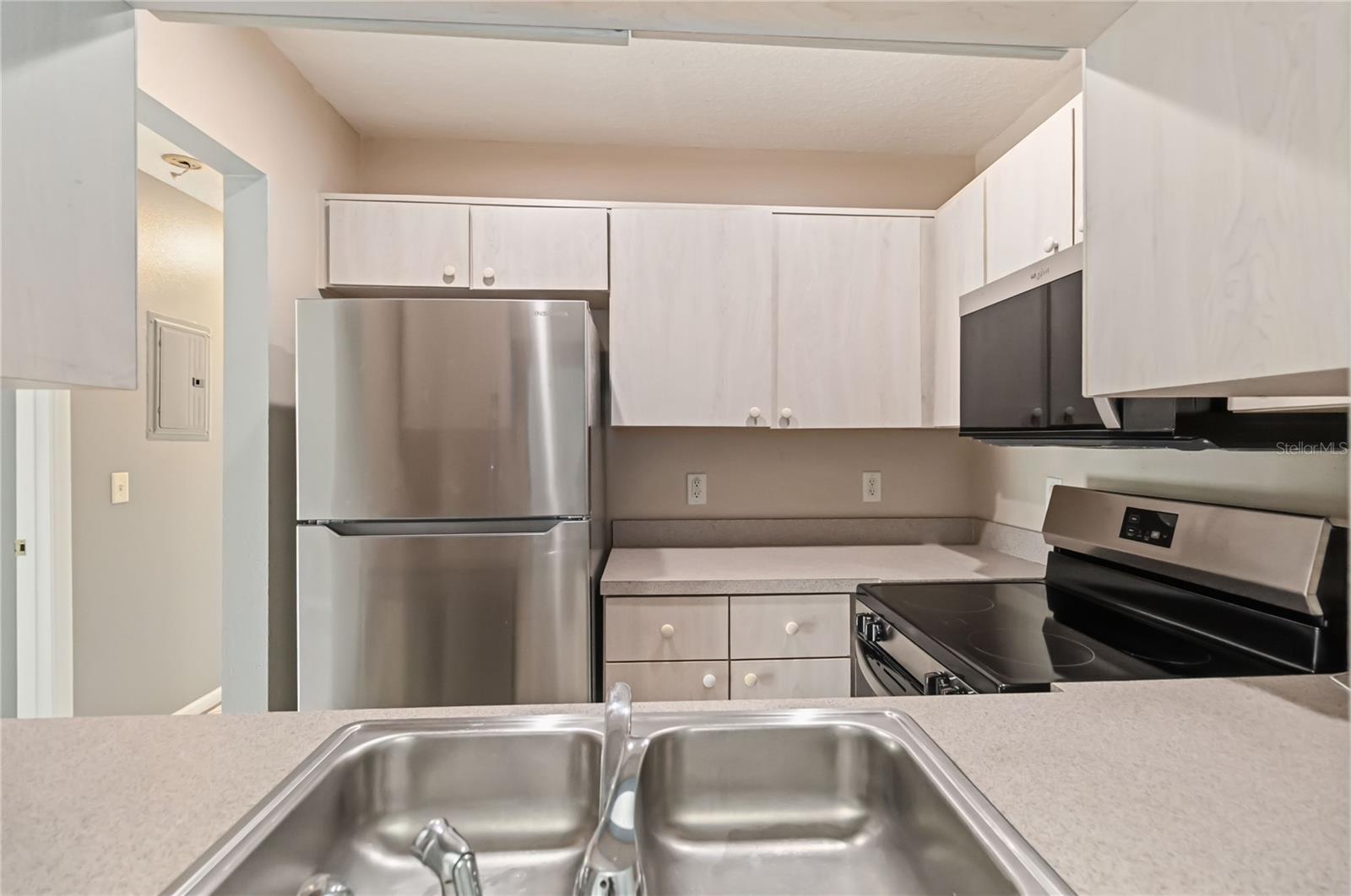 1131 S PINE RIDGE CIR ##31 — photo 10