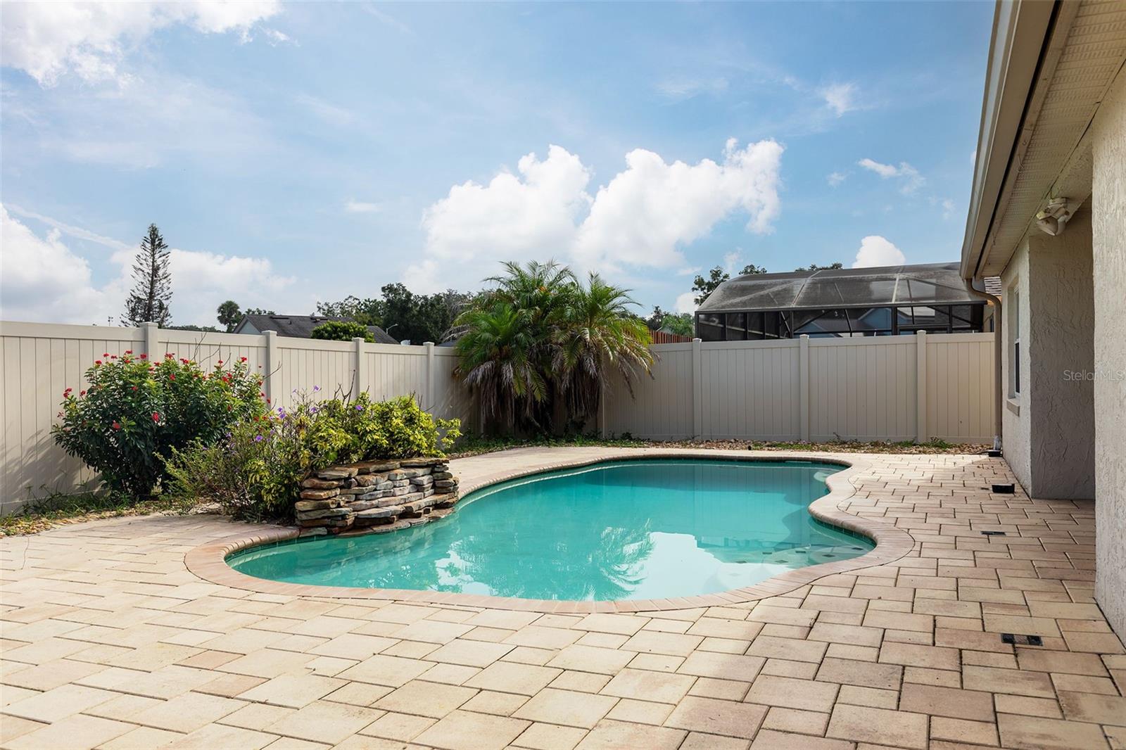 5107 CODDINGTON ST — photo 2