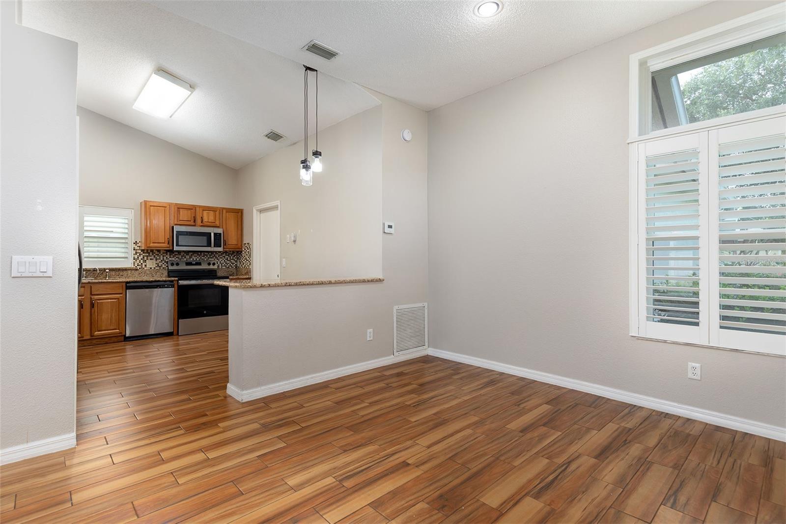 5107 CODDINGTON ST — photo 8