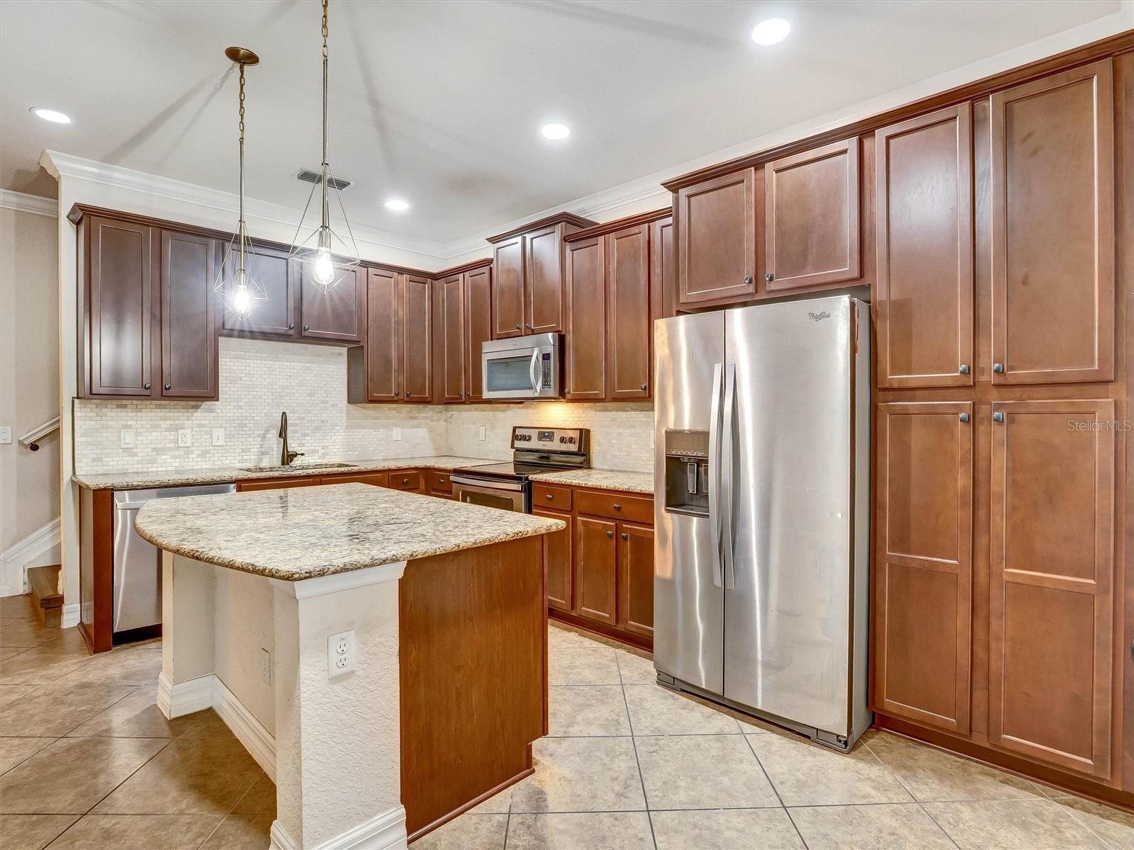 9986 EAGLE CREEK CENTER BLVD — photo 5