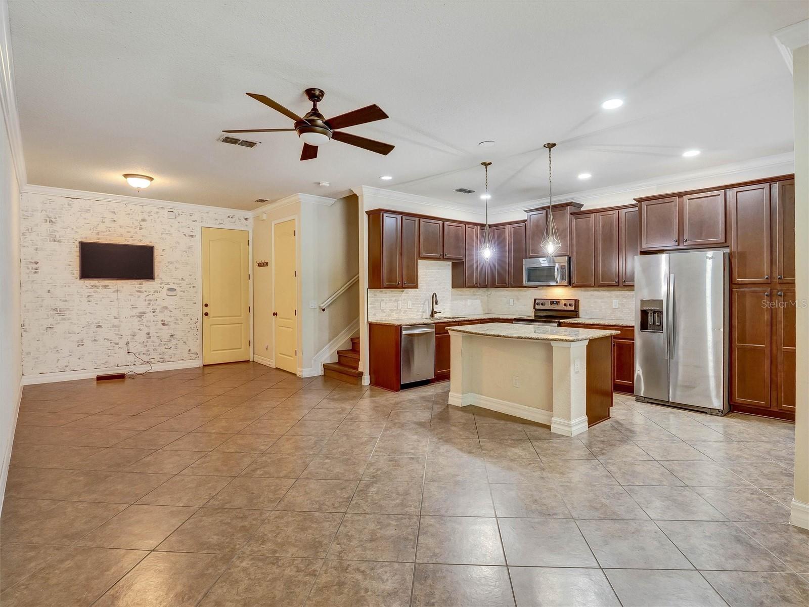 9986 EAGLE CREEK CENTER BLVD — photo 7