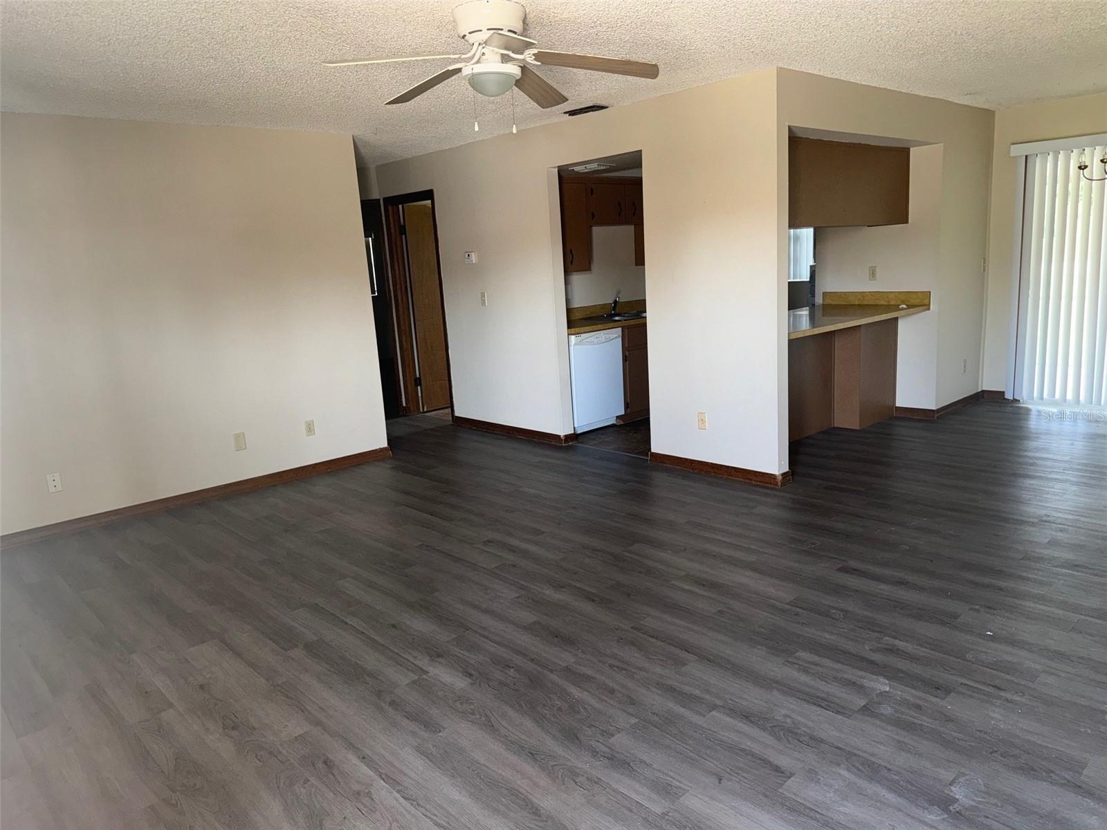 590 BELLTOWER AVE #E — photo 3