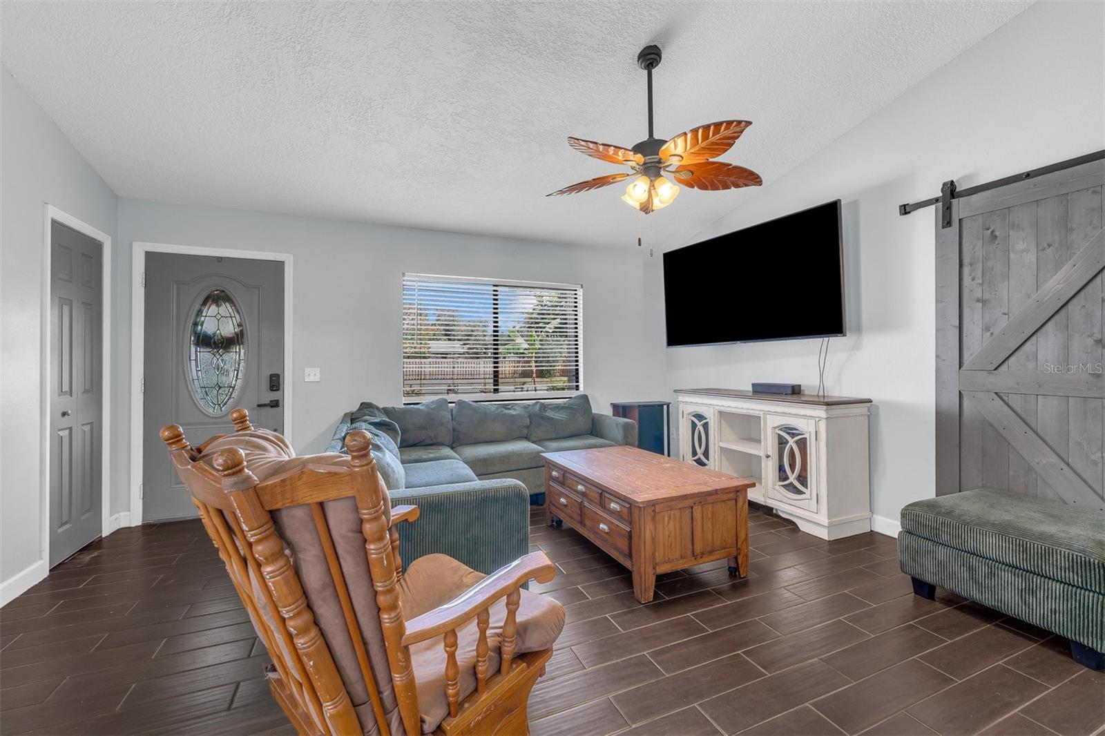 3031 MALLARD DR — photo 8