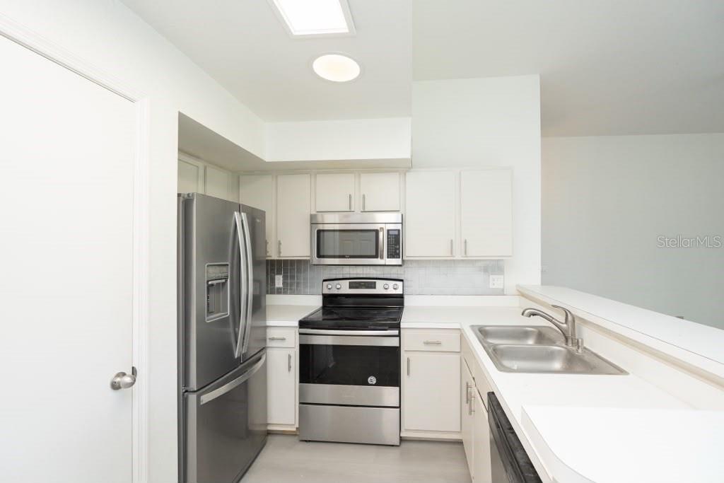 7230 WESTPOINTE BLVD #1233 — photo 10
