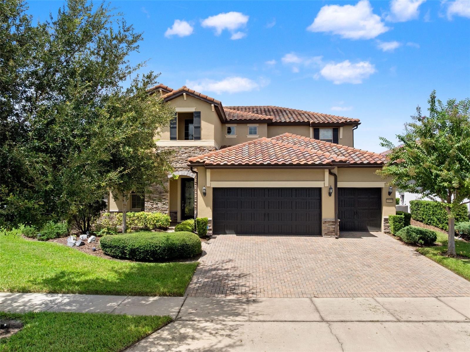 10950 CITRON OAKS DR — photo 3