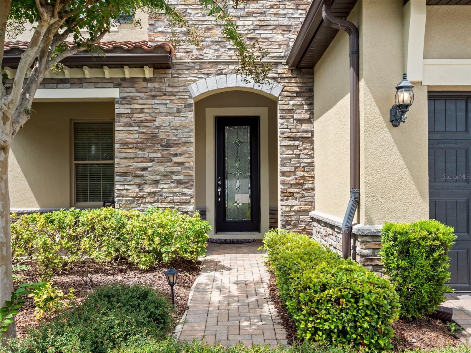 10950 CITRON OAKS DR — photo 4