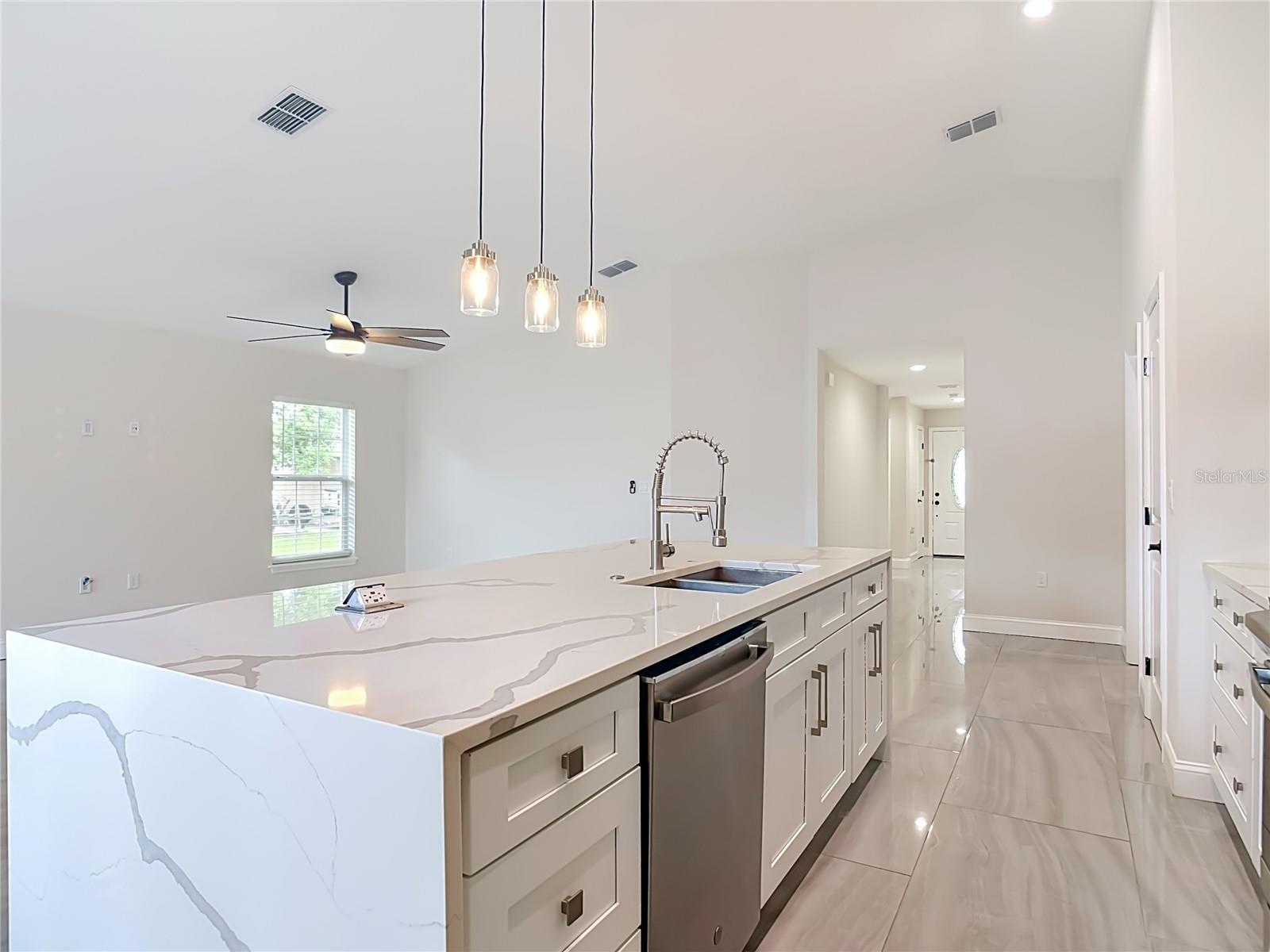 1471 AGATHA DR — photo 11