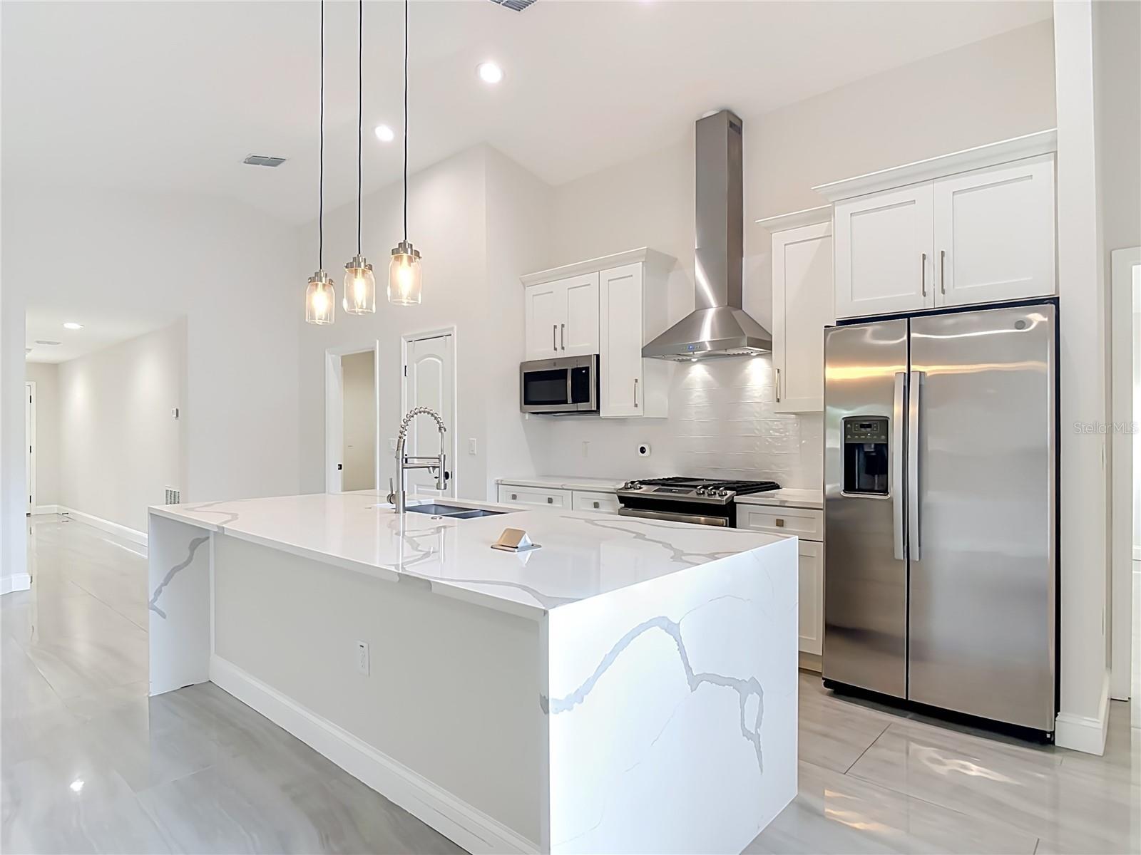 1471 AGATHA DR — photo 12