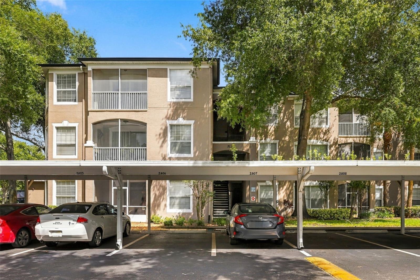 7135 YACHT BASIN AVE #211
