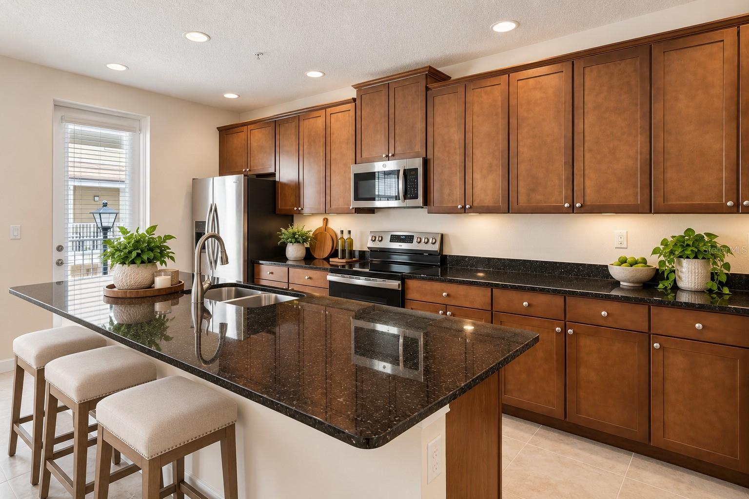669 HANGNEST LN — photo 4