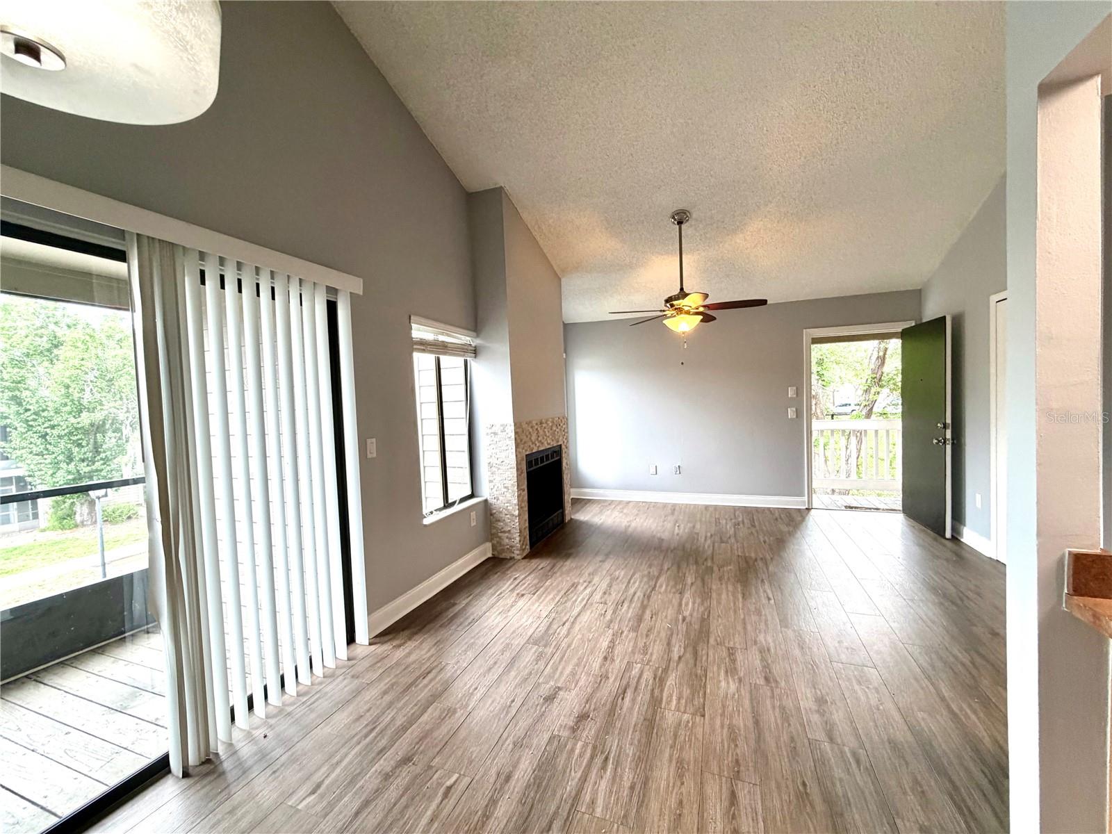 549 SUN RIDGE PL #201 — photo 10