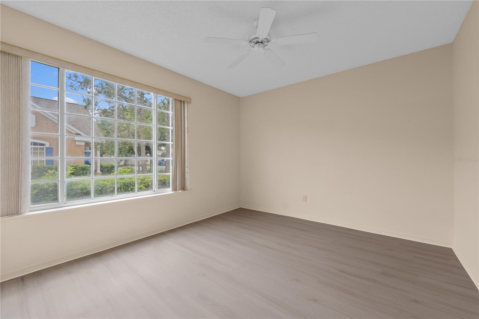 13047 ISLAND BREEZE CT — photo 11