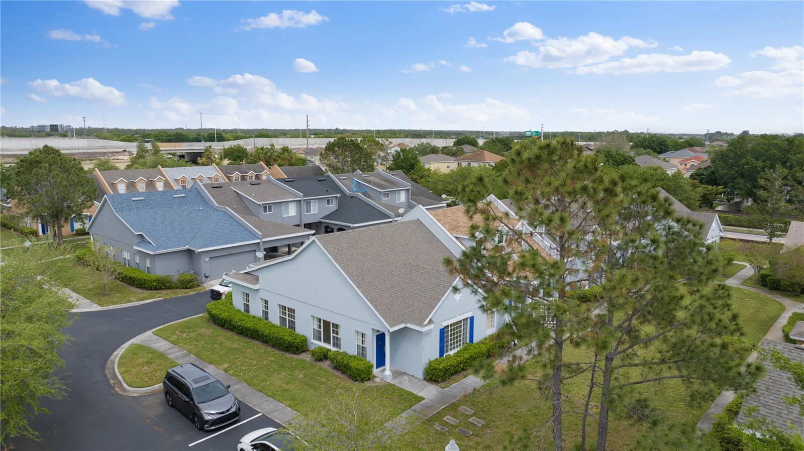 13047 ISLAND BREEZE CT — photo 3