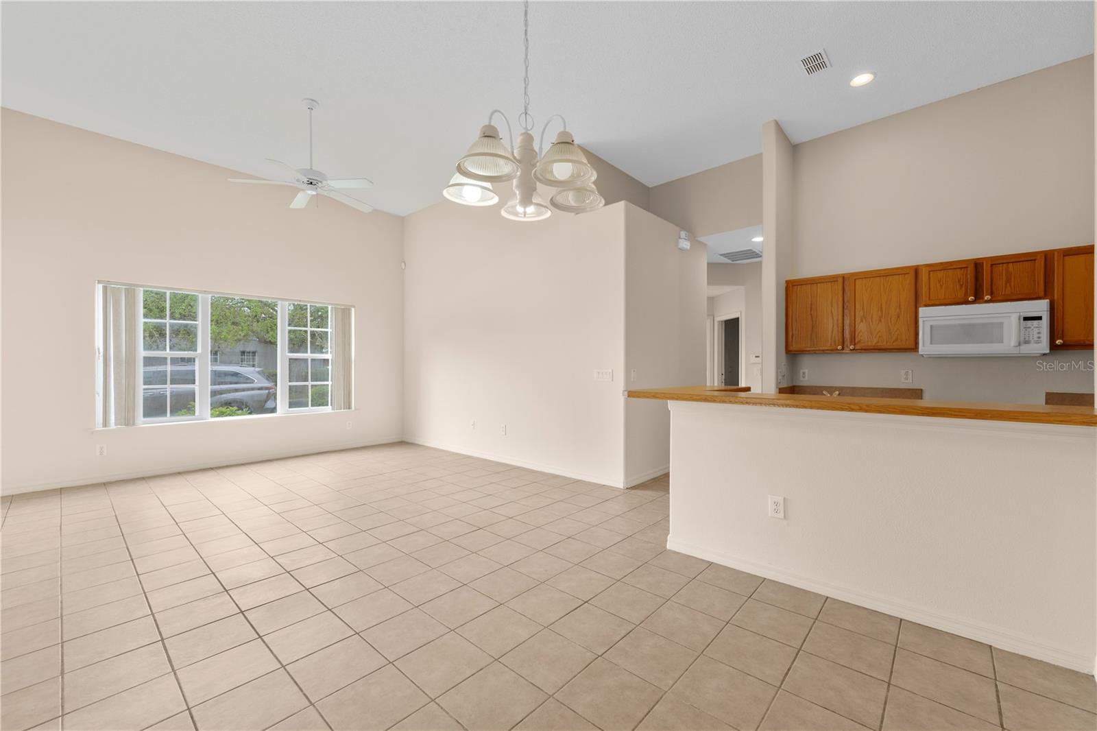 13047 ISLAND BREEZE CT — photo 6