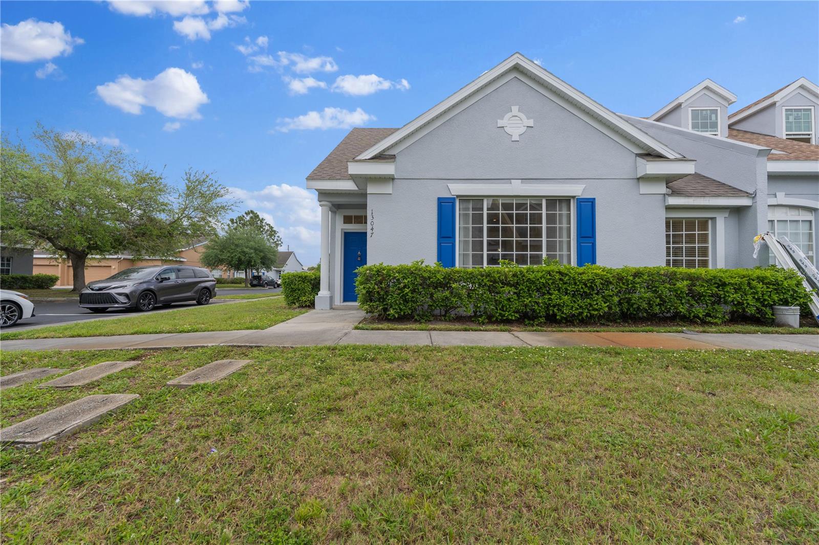 13047 ISLAND BREEZE CT