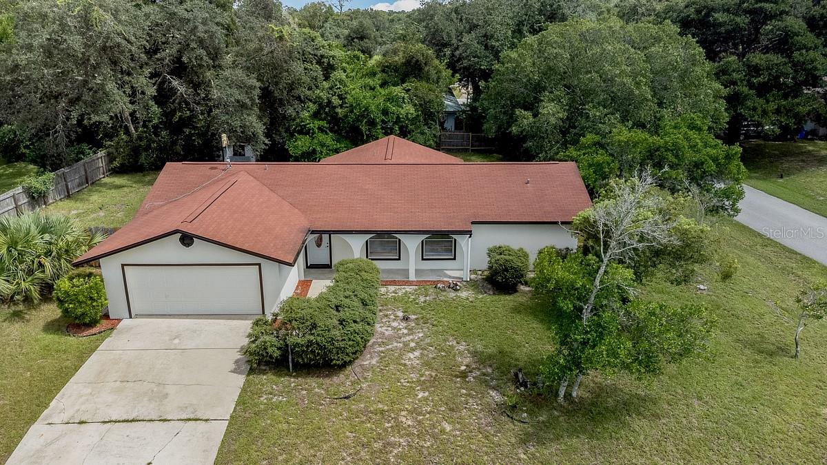 2 BLAINE TREE PL