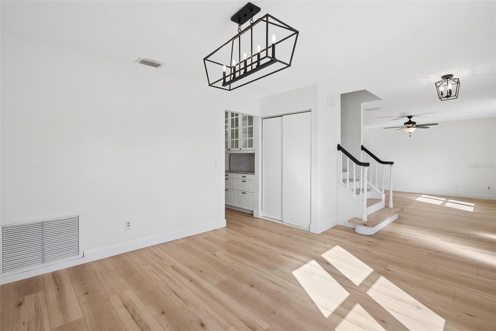 4404 SAILOR CT — photo 8