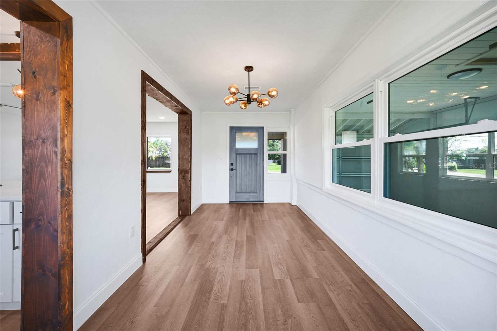 17 POINSETTIA DR — photo 4