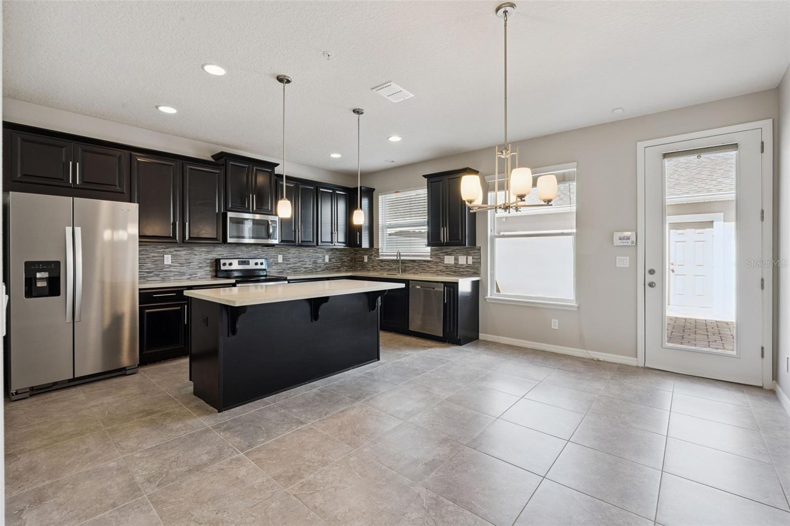 8650 VEDDER LN — photo 9