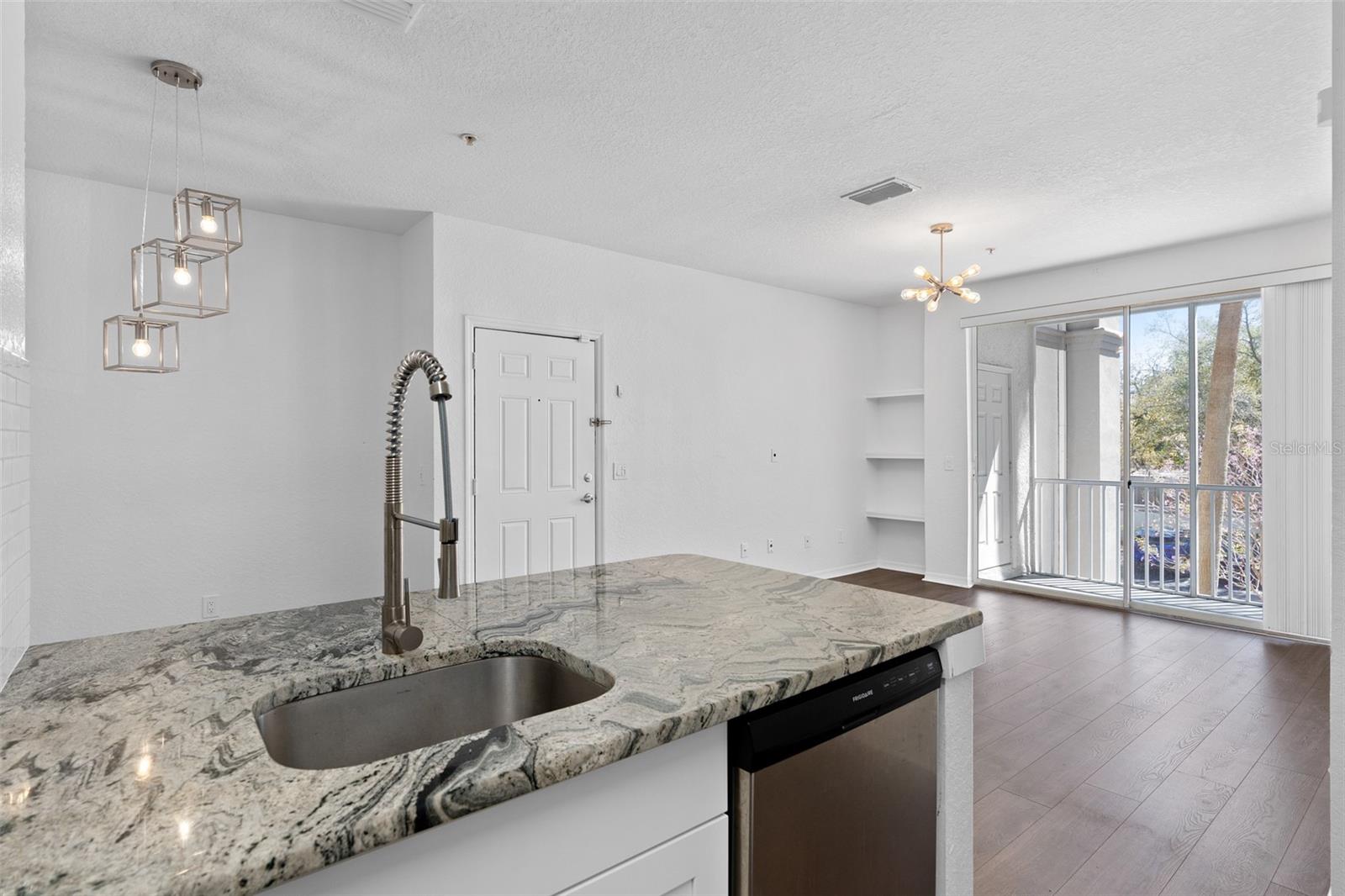 2717 MAITLAND CROSSING WAY #205 — photo 2