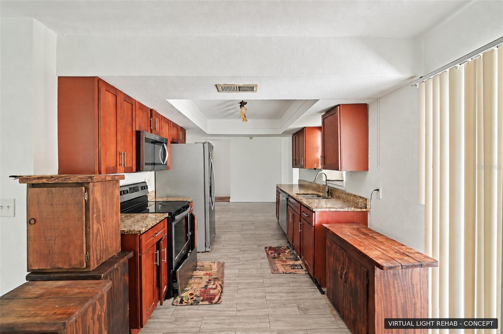 624 N DUSS ST — photo 12