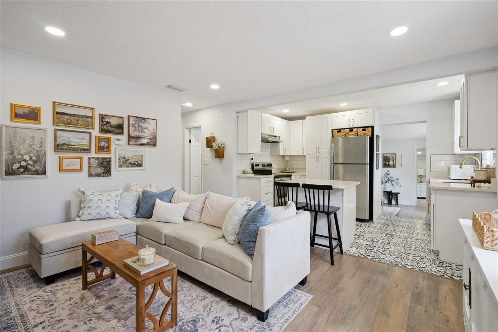 1537 FAITH CT — photo 4