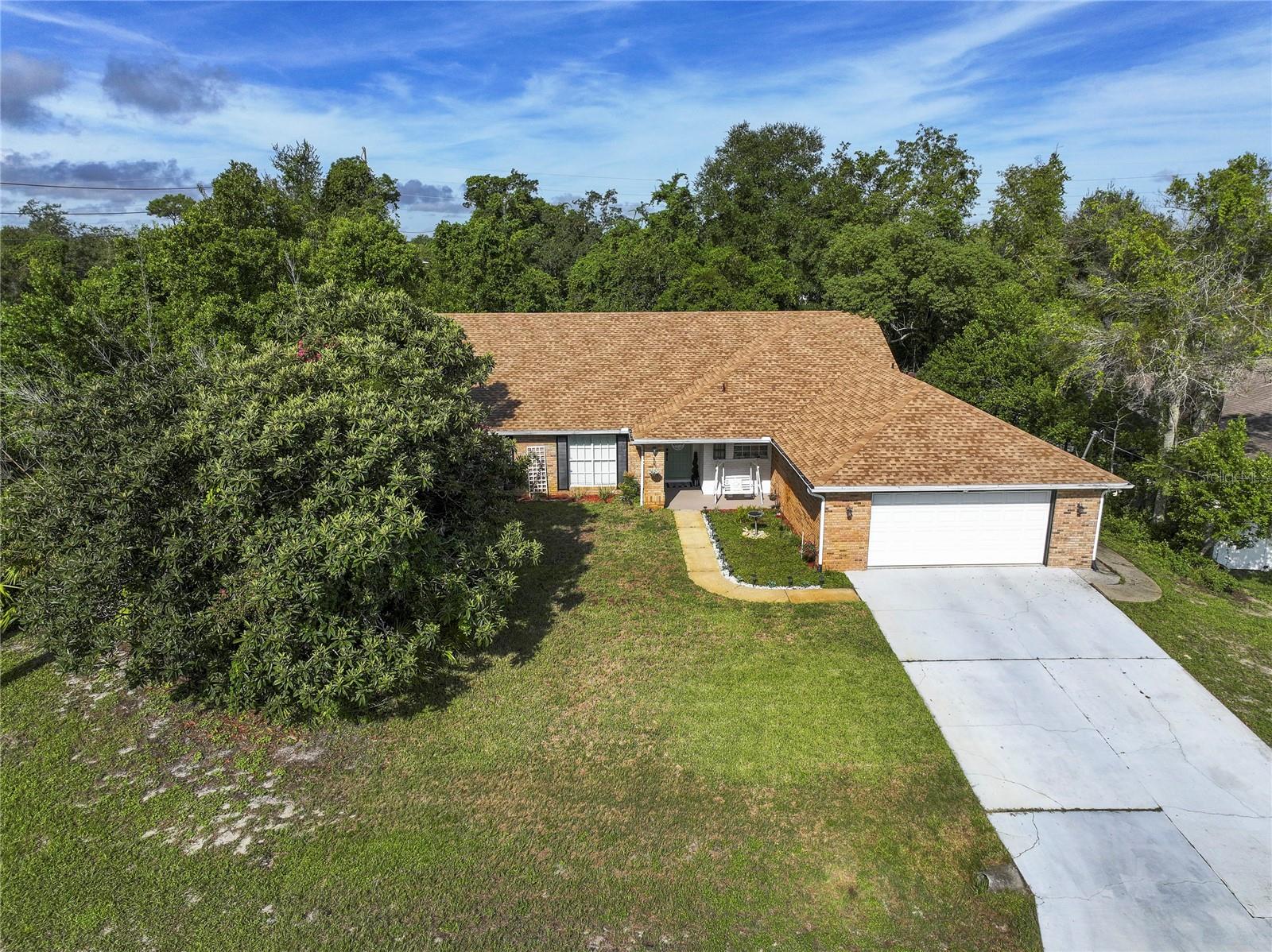 2 ROSEDOWN BLVD