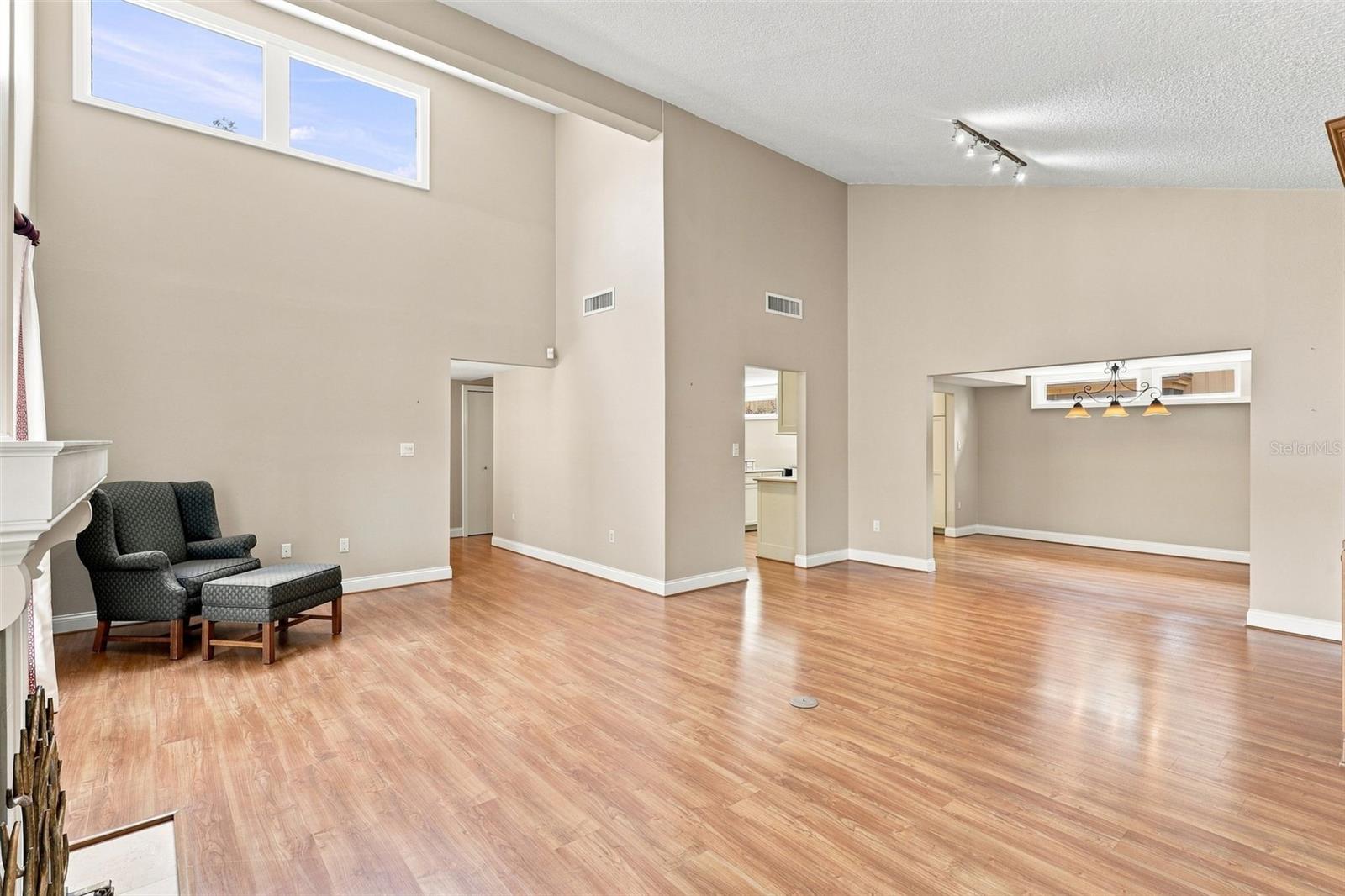 124 OAKS CT #124 — photo 9