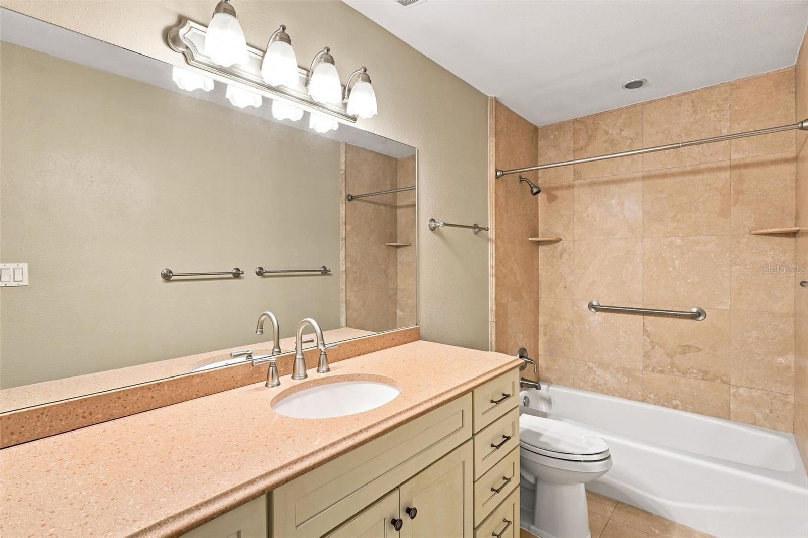124 OAKS CT #124 — photo 10