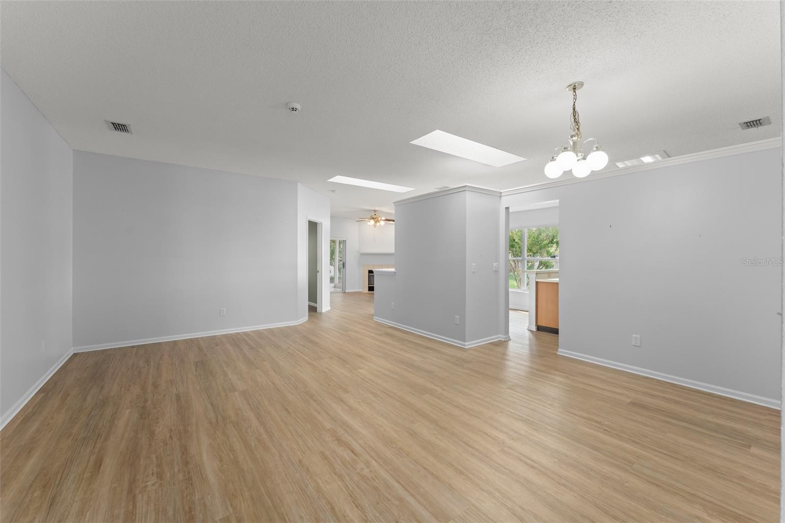 1280 TYLER LAKE CIR — photo 5
