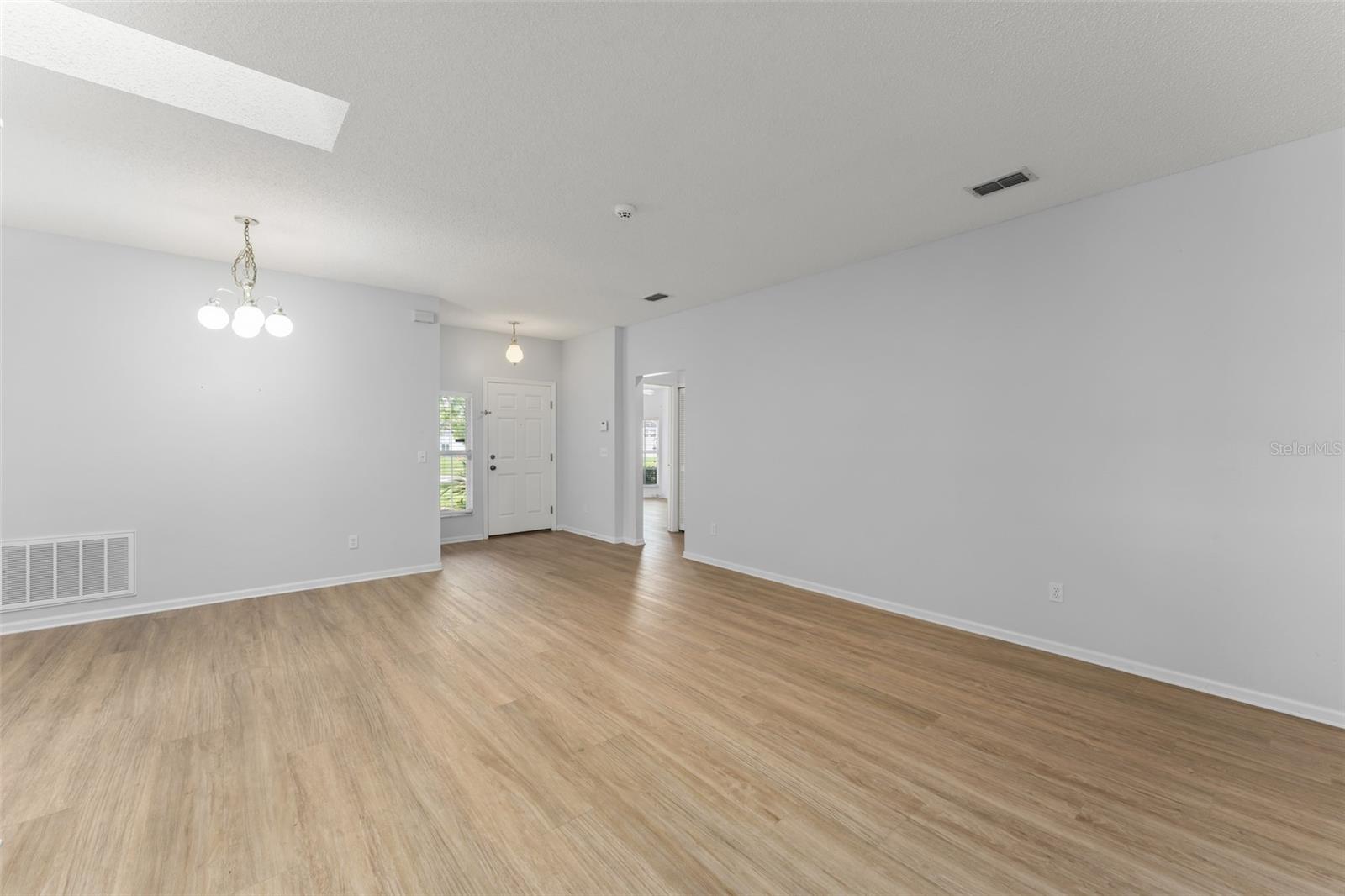 1280 TYLER LAKE CIR — photo 6