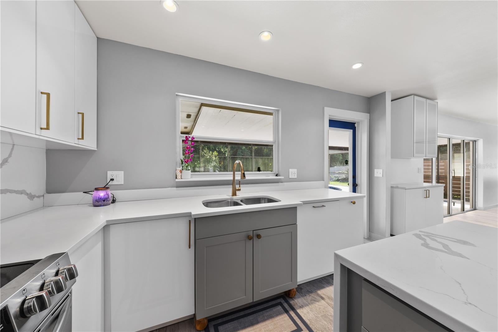 943 MARCH HARE CT — photo 12