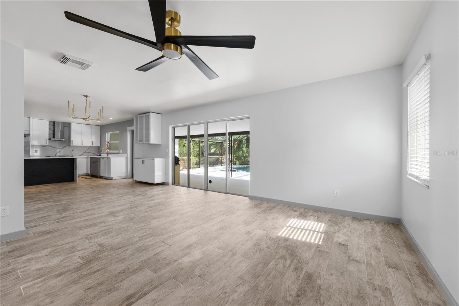 943 MARCH HARE CT — photo 6