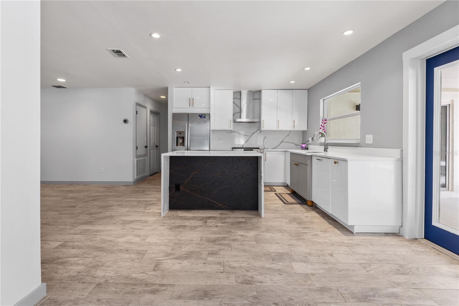 943 MARCH HARE CT — photo 10