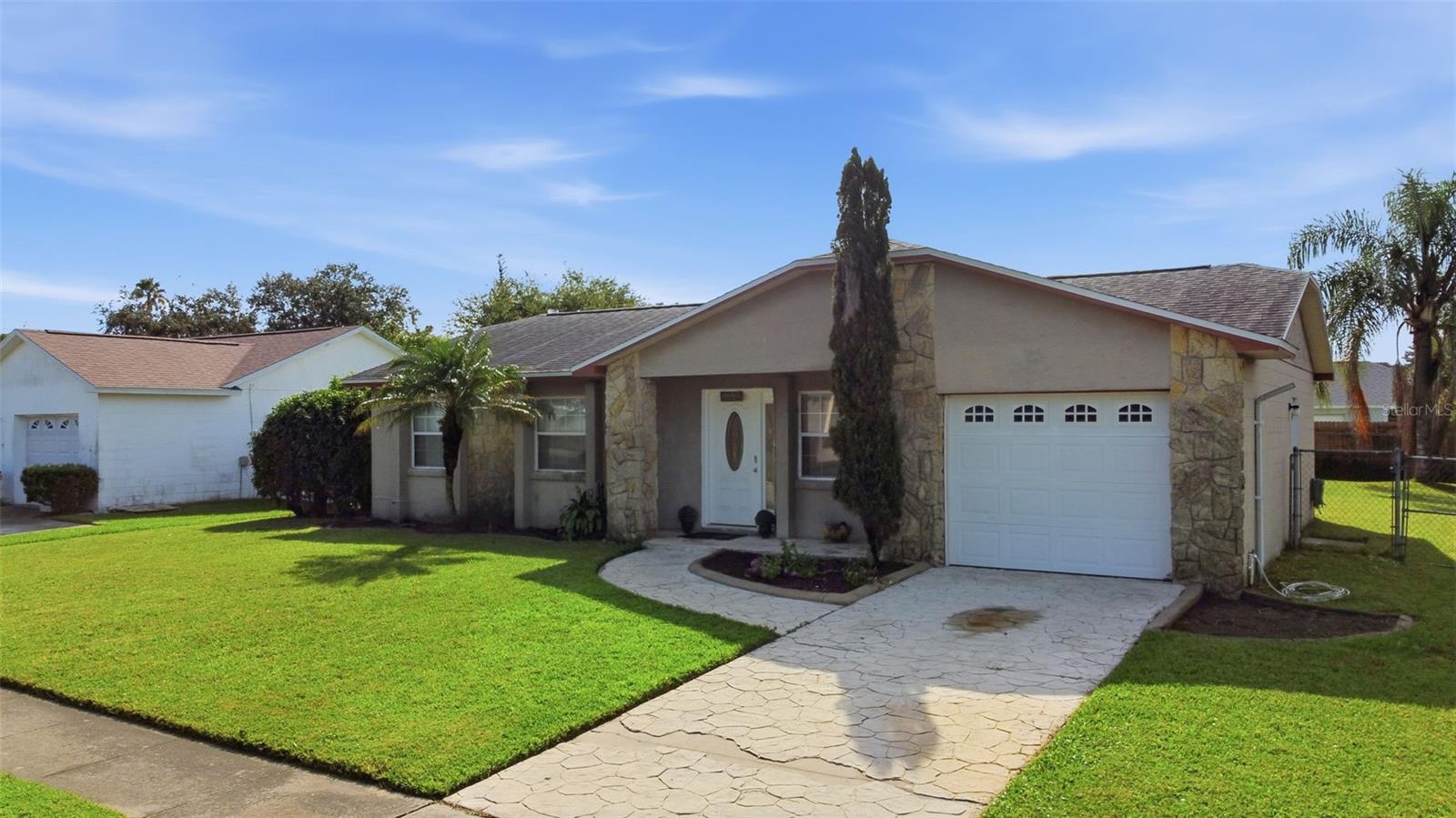 7610 AUTUMN PINES DR