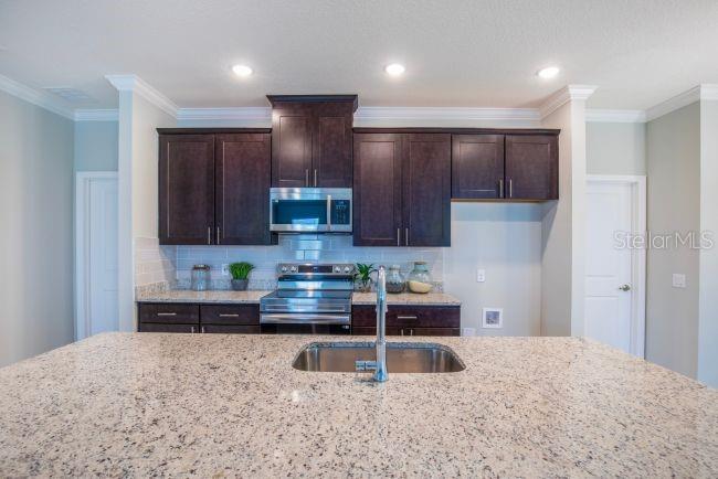 39 POPLAR DR — photo 4