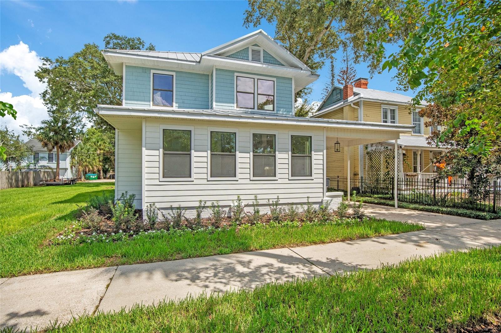 315 MAGNOLIA AVE