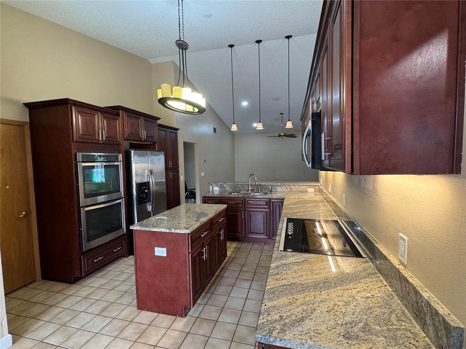12745 NEWFIELD DR S — photo 11