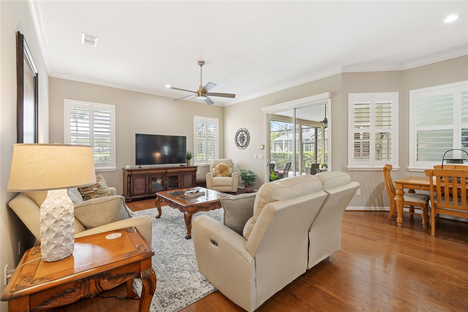 6938 SYLVAN WOODS DR — photo 12