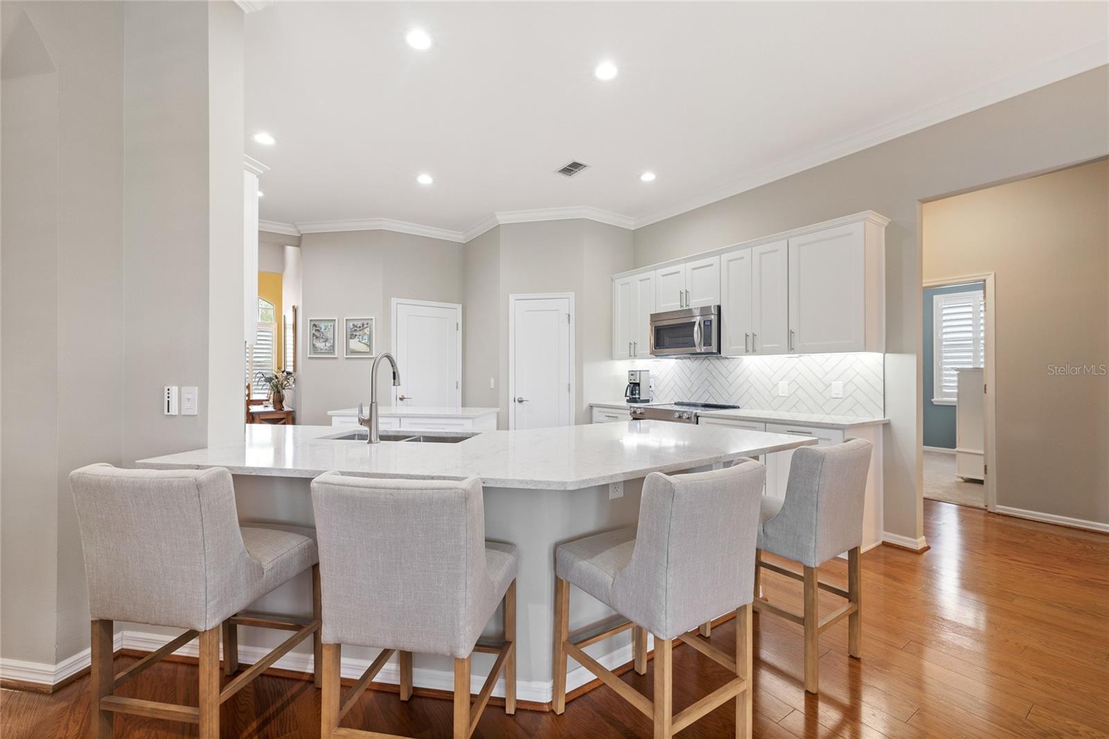 6938 SYLVAN WOODS DR — photo 10