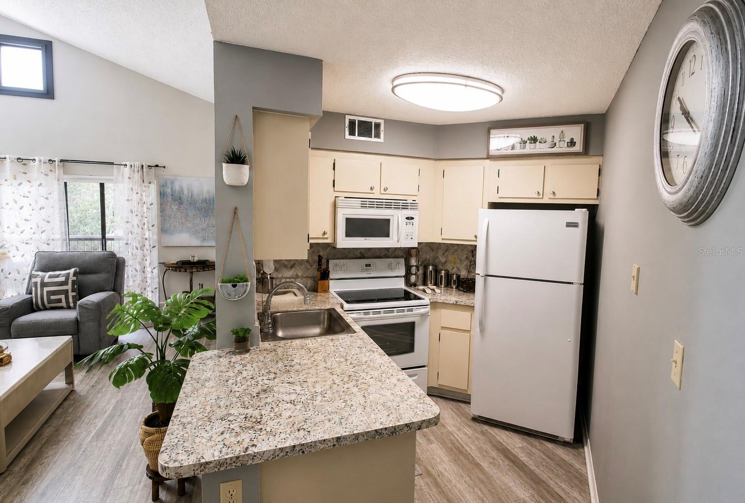 3712 SOUTHPOINTE DR #U6 — photo 6