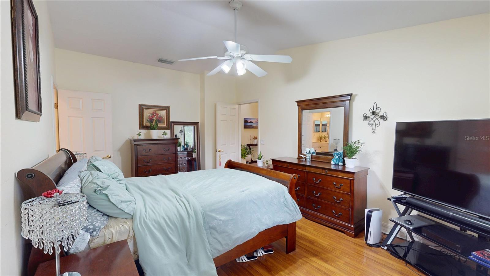 149 BLUE HERON DR #C — photo 12