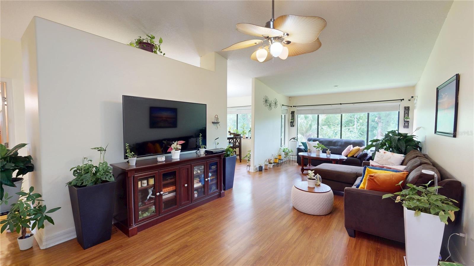 149 BLUE HERON DR #C — photo 3