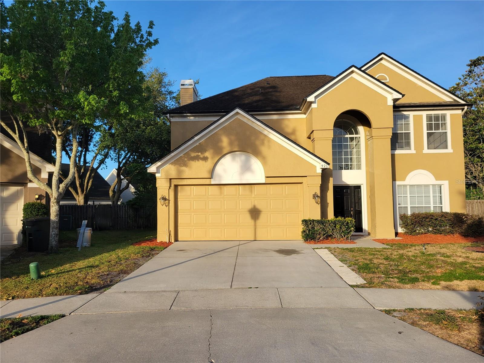 921 BERESFORD WAY