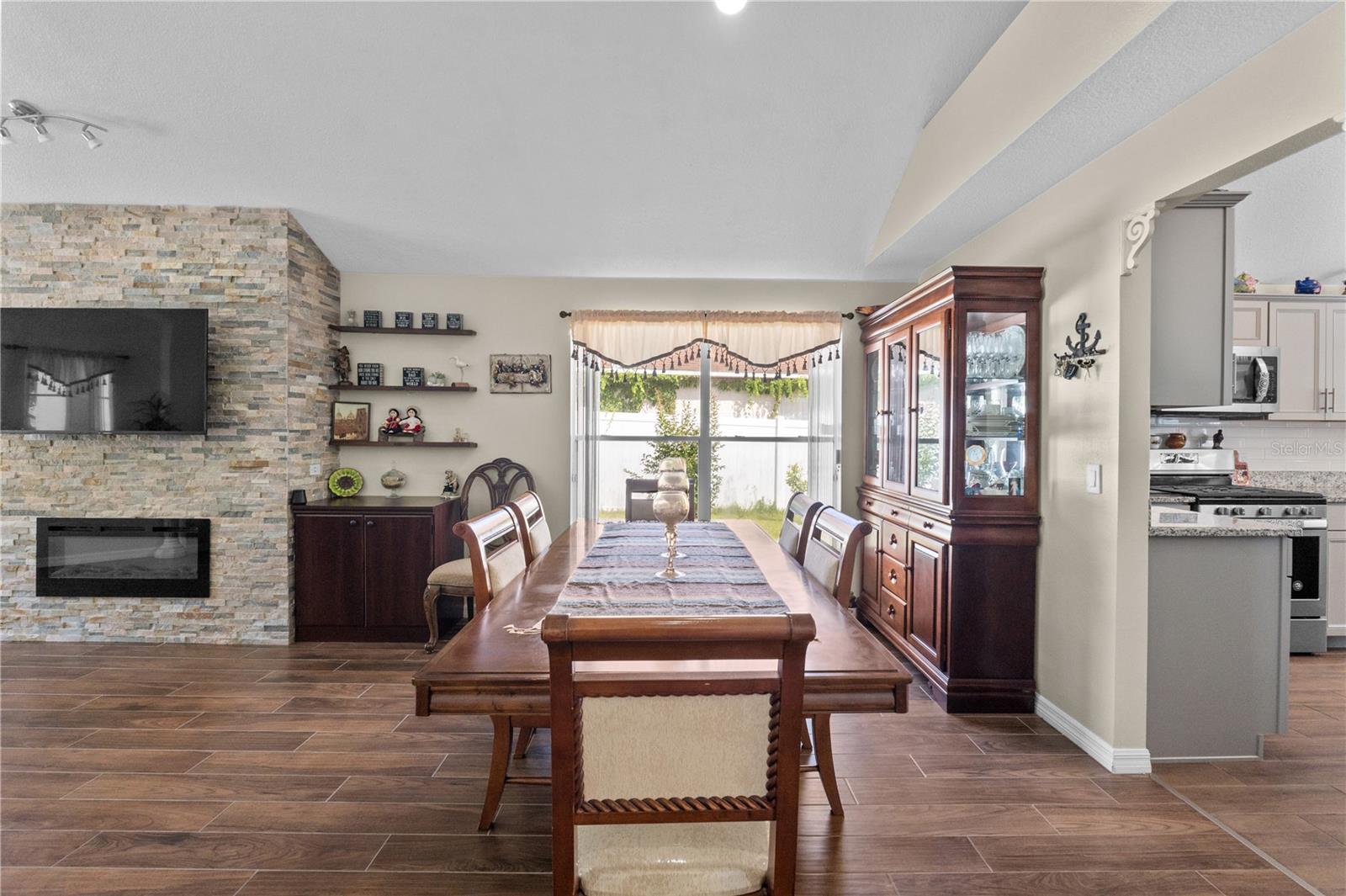 101 RAZORBILL CT — photo 8