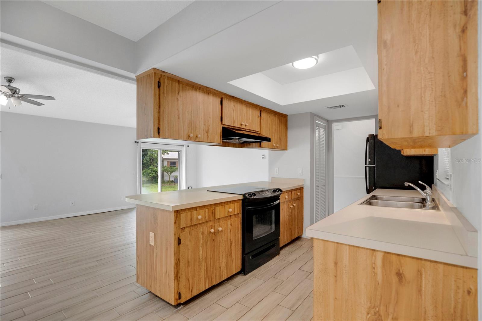 867 BENCHWOOD DR — photo 12